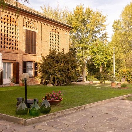 Apart-Agriturismo "La Colomba" Nizza Monferrato Exteriör bild