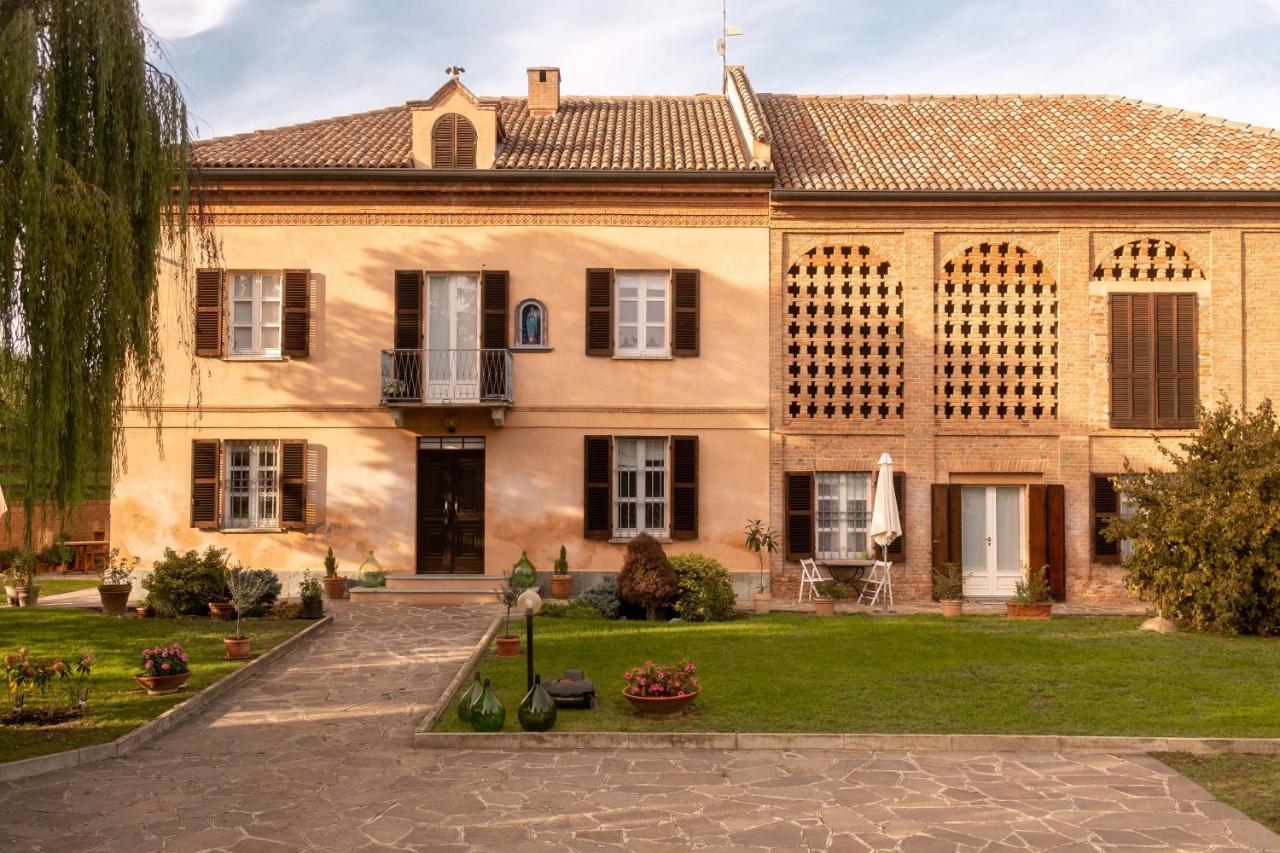 Apart-Agriturismo "La Colomba" Nizza Monferrato Exteriör bild